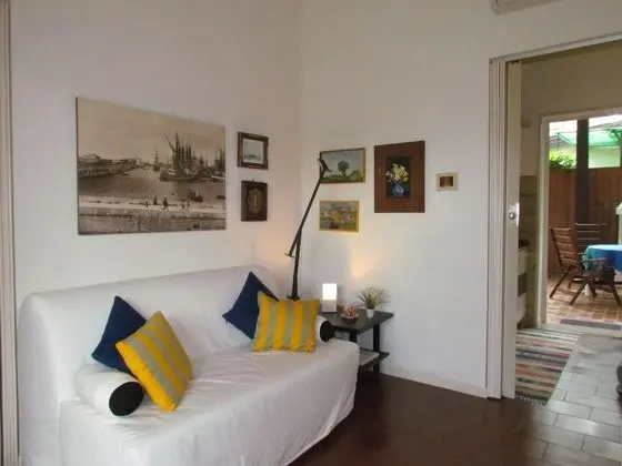 Beautiful Single Villa With Spacious Private Garden - Beach Place Included - Oda