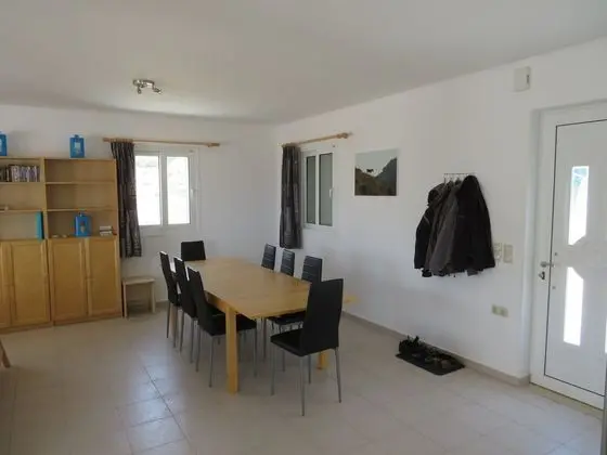Beautiful Spacious Villa, Large Plot, 600m of Sandy Beach, Near Makry Gialos, SE - Yerinde Yemek