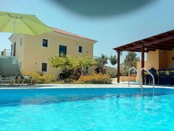 Beautiful Villa, Swimming Pool, sea View Near Village not far From Rethymno, NW - Dış Mekan