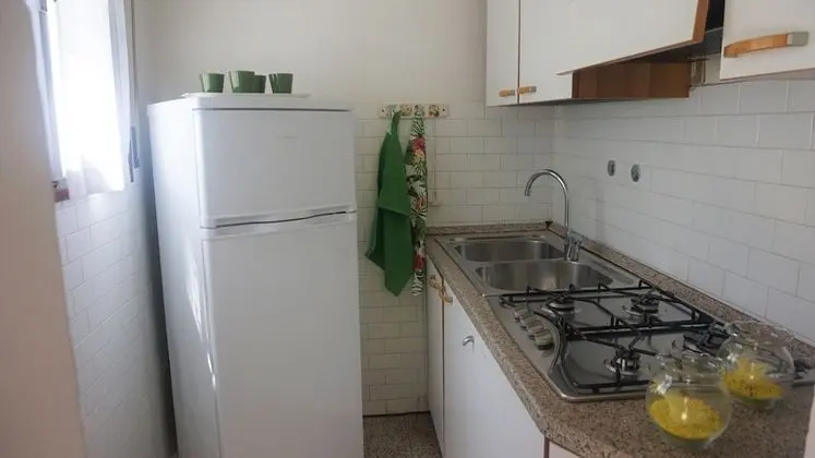 Beautiful Three-room Apartment on the Ground Floor of a Villa With Garden - Mutfak