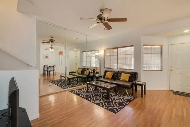 Beautiful Townhome with Pool