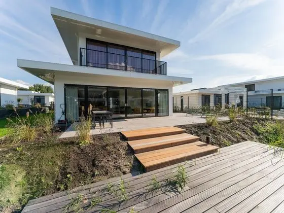 Beautiful Water Villa in Harderhaven With a Jetty - Dış Mekan