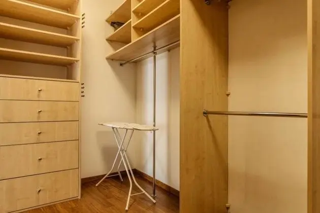 Beautifully Decorated Fully Equipped Apartment by Vistula River Parking - Dış Mekan