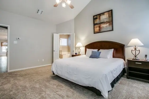 Beautifully furnished 3 bedroom Frisco - Oda