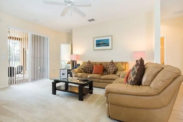 Beautifully Furnished Executive Home on Gated Community Near Disney and Champions Gate - 388 - Oda Düzeni