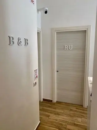 BeB Caruso - Lobi