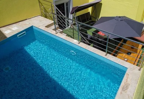 Beba Pool and Sauna House - Havuz