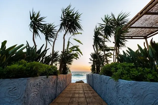 Bebatroun Beach Hotel