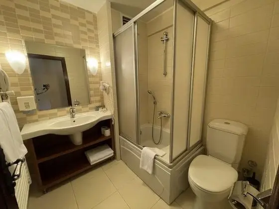 Beceren Otel - Banyo Özellikleri