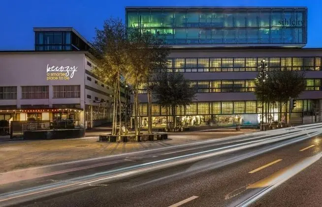 becozy Self-Check in Hotel Sihlcity - Dış Mekan