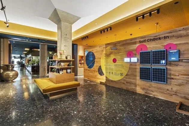 becozy Self-Check in Hotel Sihlcity - Lobi