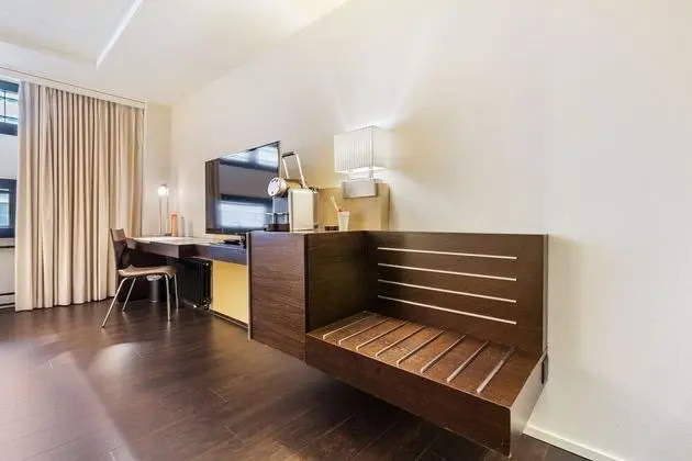 becozy Self-Check in Hotel Sihlcity - Oda Düzeni