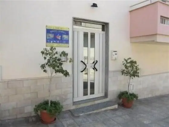 Bed and Breakfast Brezza Marina e Ristorante Shoreline - Dış Mekan