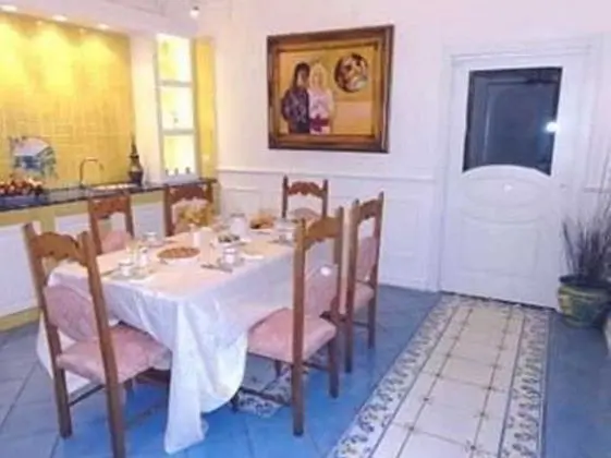 Bed And Breakfast Dimora Carlo Iii