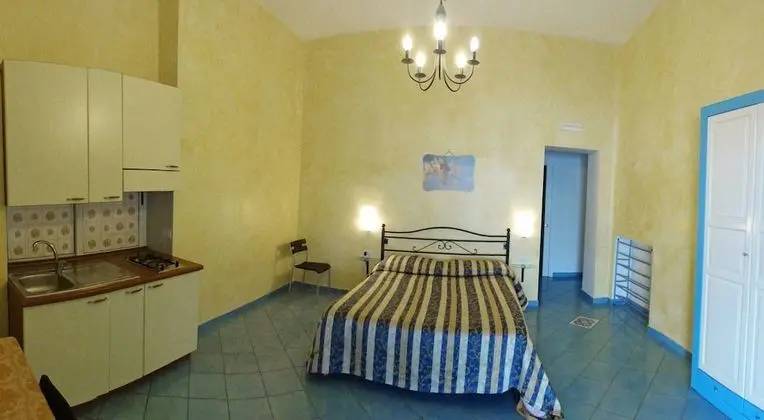Bed And Breakfast Dimora Carlo Iii - Oda