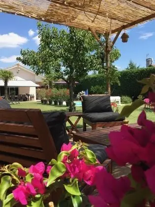 Bed & Breakfast Les Tignoliers - 1