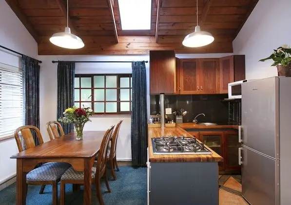 Bed and Breakfast in Waterkloof - Mutfak