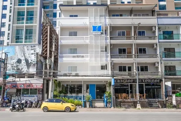 Bed N Bev Pattaya - Hostel - Dış Mekan