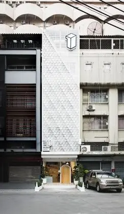 Bed One Block Hostel - Dış Mekan