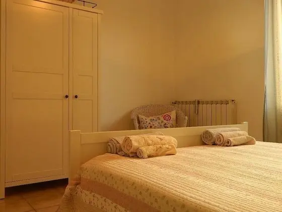 Bed & Roses - Oda