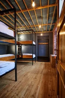 Bed Stage Hostel - Oda