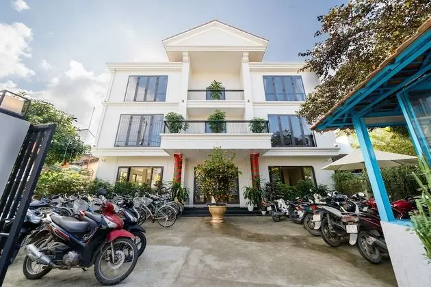 Bed Station Hostel & Pool Bar Hoi An - Dış Mekan