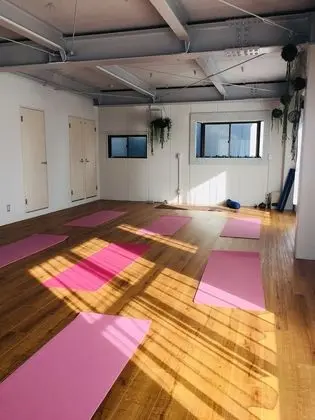 Bed and Yoga Tokyo - Hostel, Caters to Women - Fitness