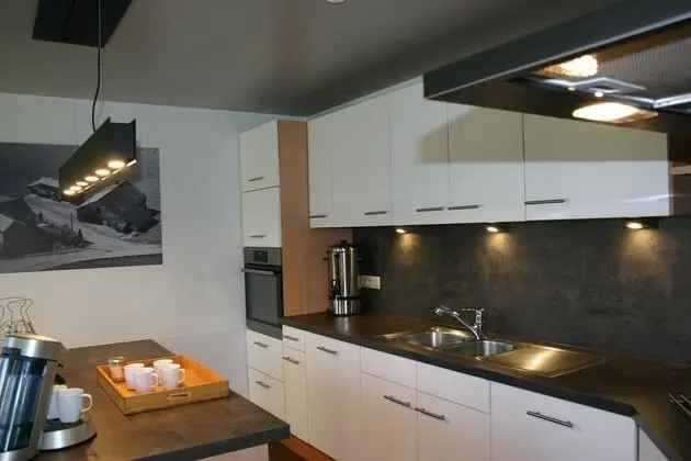 Bedecked Holiday Home in Vielsalm With Sauna - Mutfak