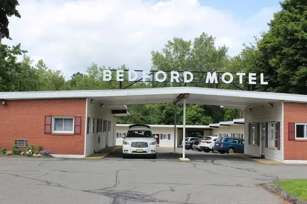 Bedford Motel - Dış Mekan