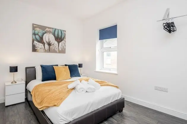 Bedford Town Centre Conduit4-1br by Homely Spaces - Oda