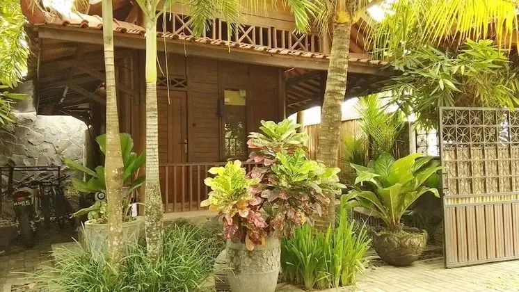 Bedhot Homestay