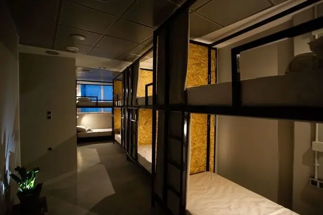 Bedway Athens Hostel