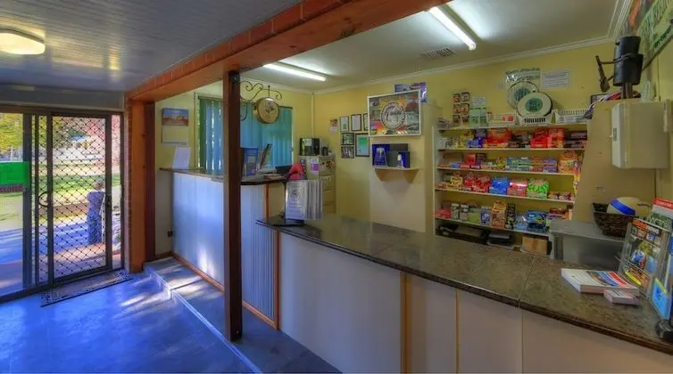Beechworth Lake Sambell Caravan Park - Lobi