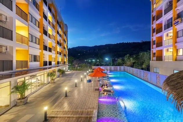 Beehive Boutique Hotel Phuket - Havuz
