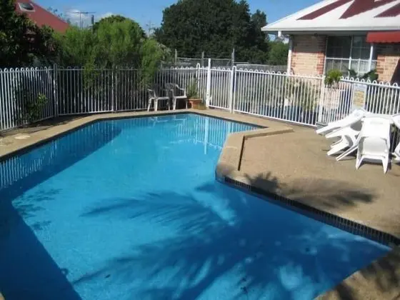 Beenleigh Village Motel - Havuz