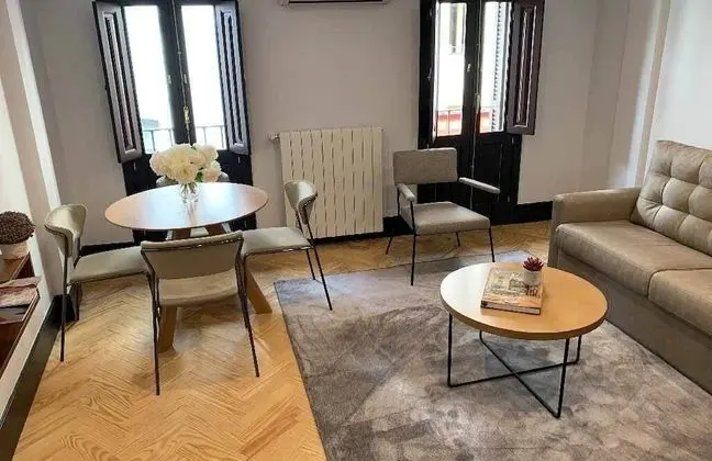 Behap Madrid Plaza del Carmen - Öne Çıkan Resim