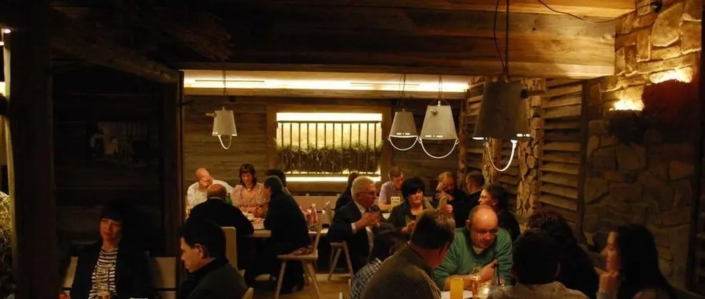 Hotel Beim Rinderwirt - Yerinde Yemek
