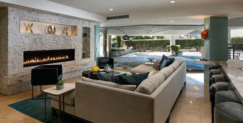 The Belamar - Lobi
