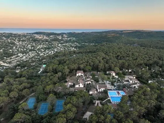 Belambra Clubs La Colle-sur-Loup - Les Terrasses De Saint-Paul De Vence - Dış Mekan