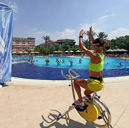 Belconti Resort Hotel - Havuz