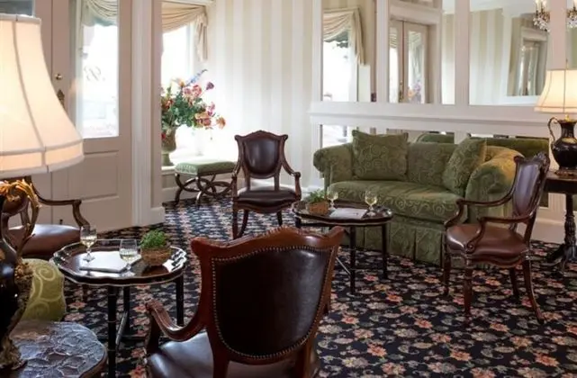 Belfast Bay Inn - Lobi
