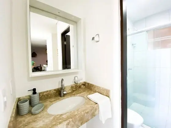 Belíssimo apartamento no Porto das Dunas - Banyo Tipleri