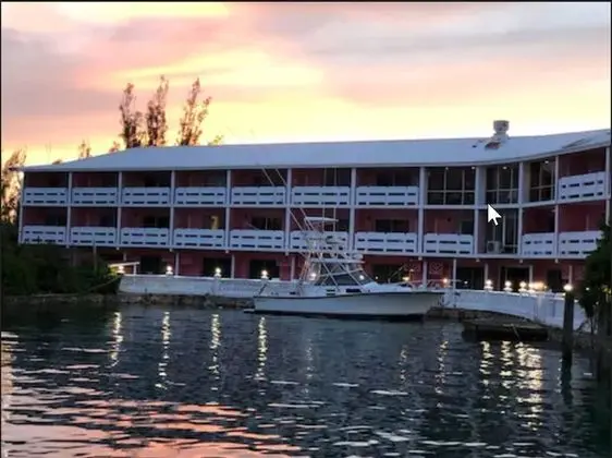 Bell Channel Inn Hotel & Scuba Diving Retreat
