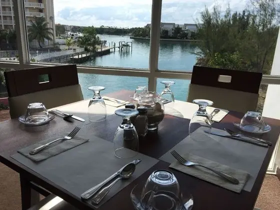 Bell Channel Inn Hotel & Scuba Diving Retreat - Yerinde Yemek