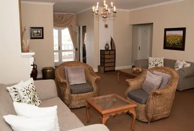 Bell Rosen Guesthouse - Lobi