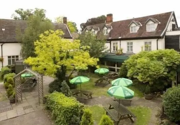 The Bell Hotel Thetford by Greene King Inns - Dış Mekan