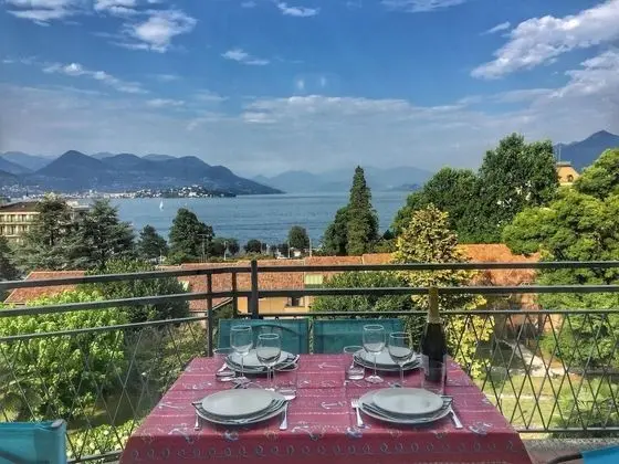 Bella Apartment in the Center of Stresa