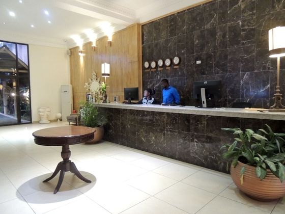 Bella Casa Hotel