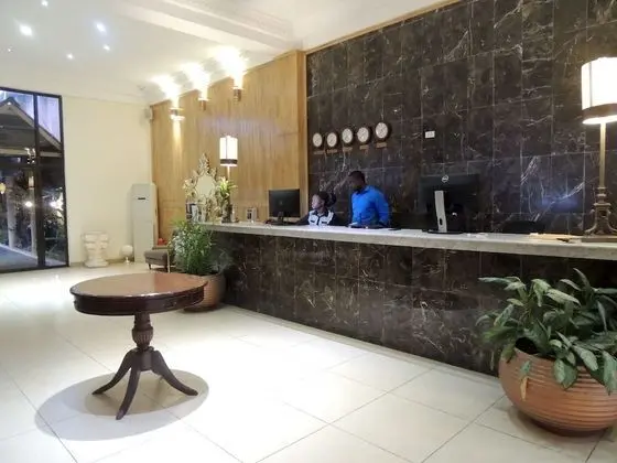 Bella Casa Hotel