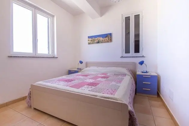 Bella Vista CaseSicule, Sea View Apartment with Terrace, Beach 50 m, Wi-Fi - Oda